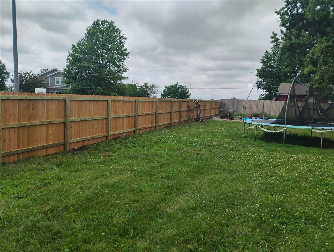 Fence repair and replacement in North Dallas